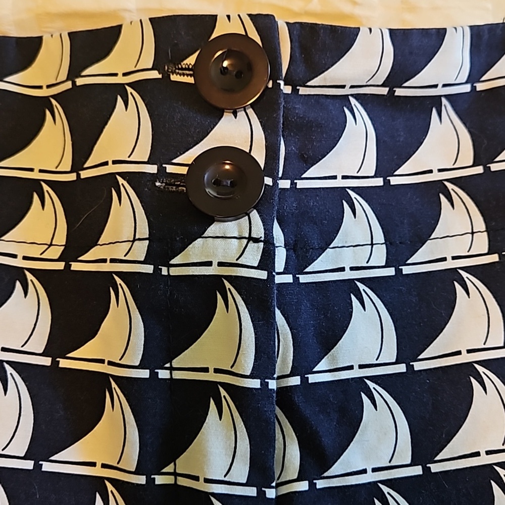 The Limited Sz. 12 Sailboat Shorts with pockets - Picture 2 of 5